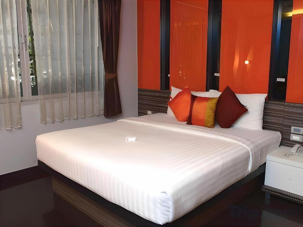 Heaven@4 Hotel