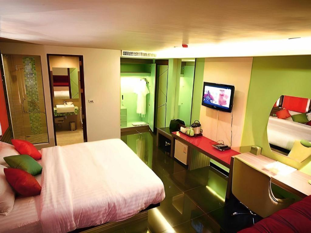 Heaven@4 Hotel