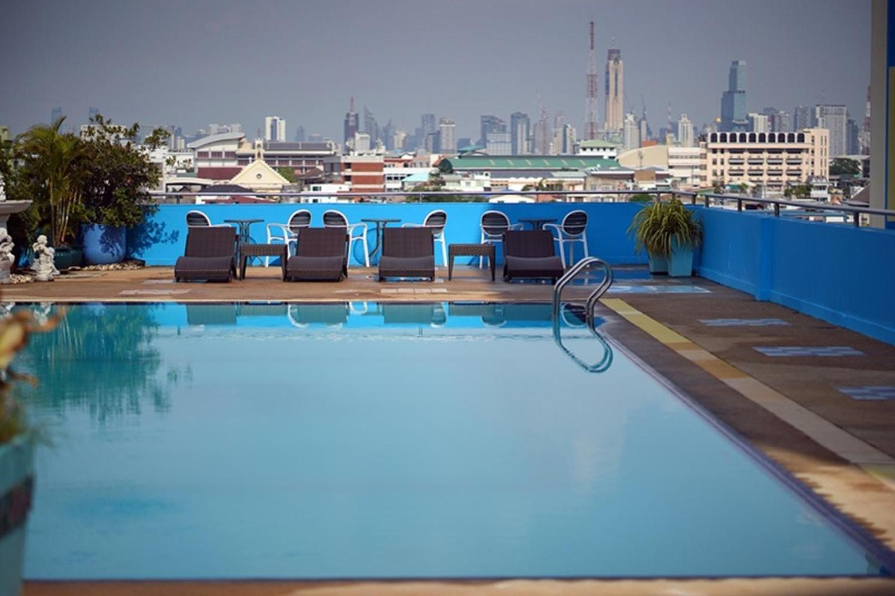 Riverside Hotel 4*