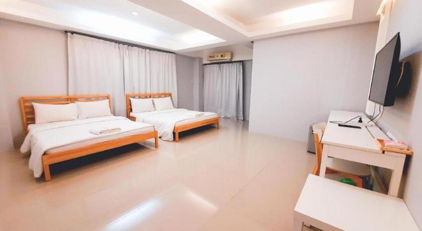 Your Place Hotel 2*