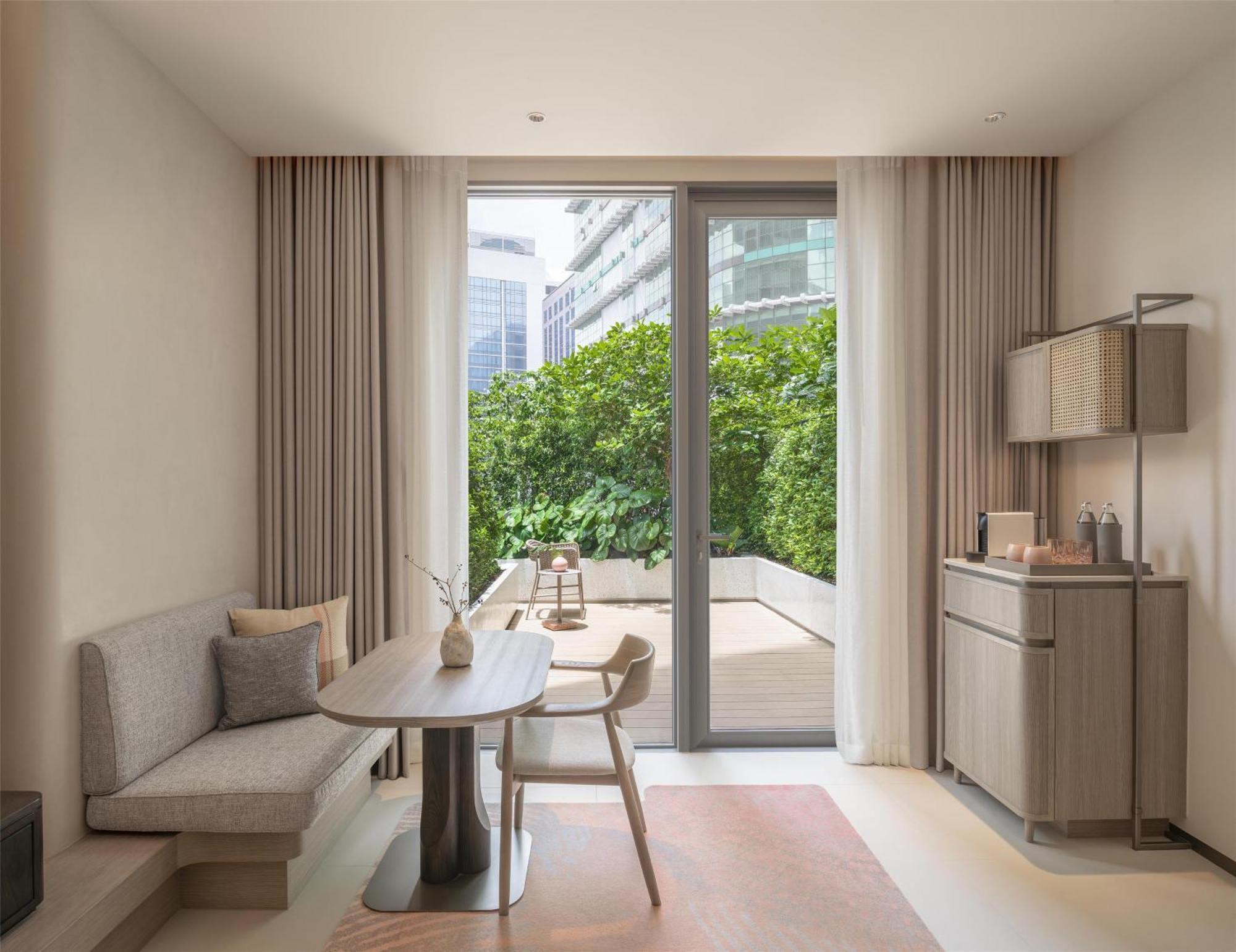 Kromo Bangkok, Curio Collection By Hilton 5* Bangkok