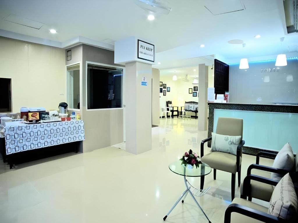 Hotel House 3*