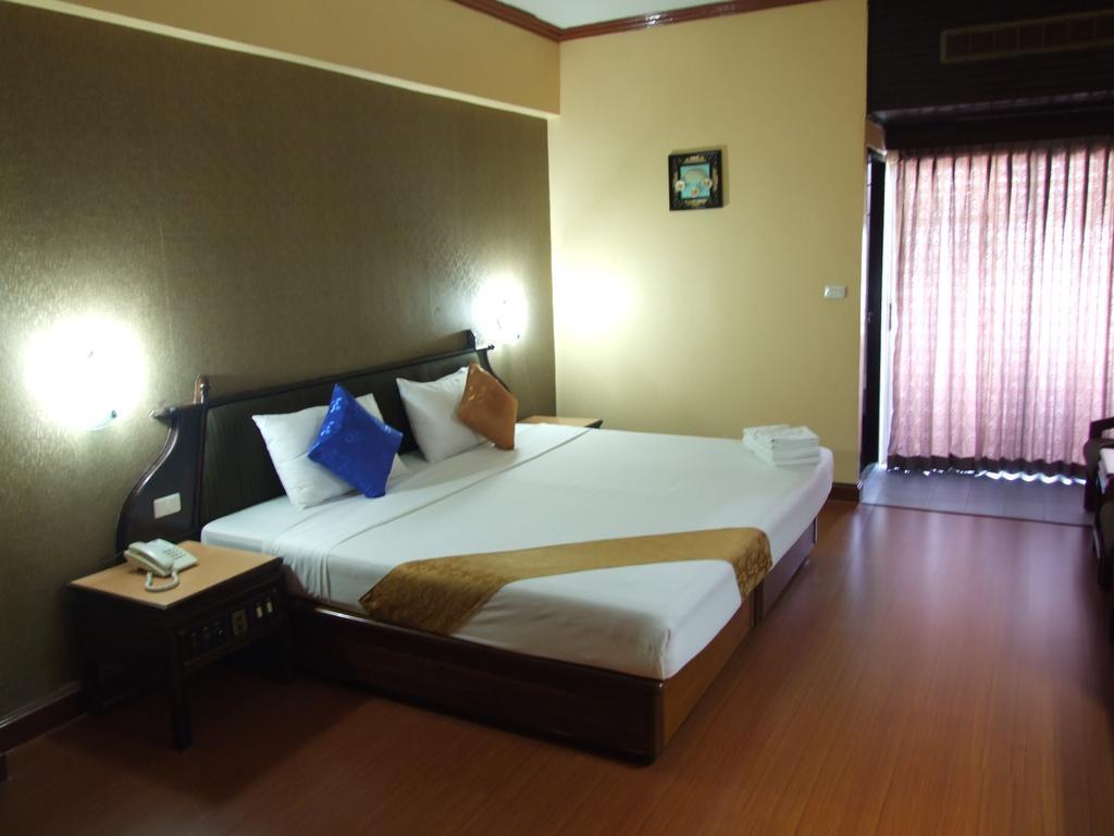 Ratchada Hotell