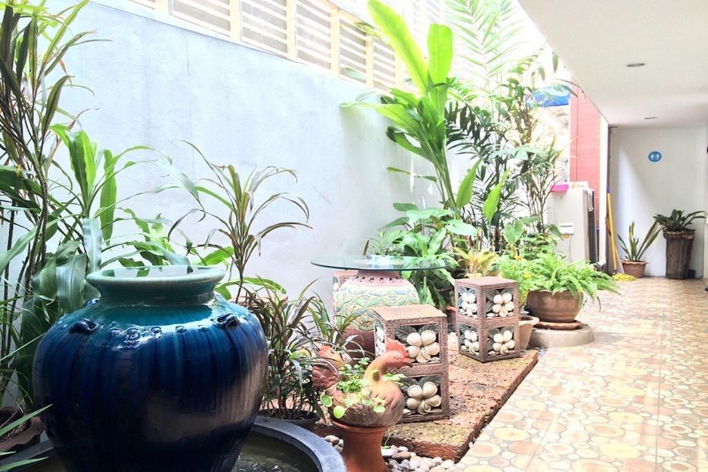 Ostello Double Dd House At Mrt Sutthisarn Bangkok