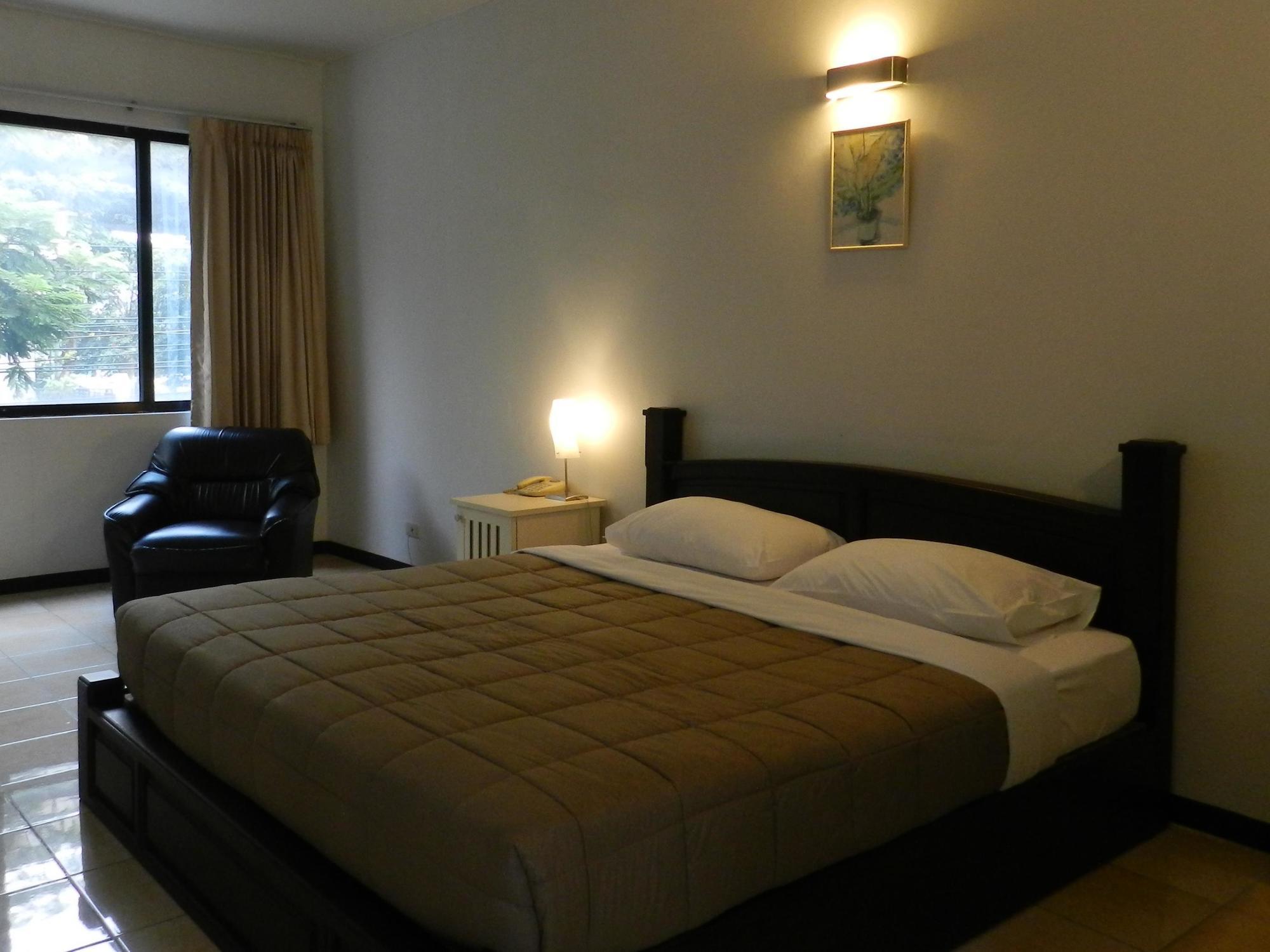 Hotel Rama 6 2*