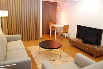 Hotel Three Seasons