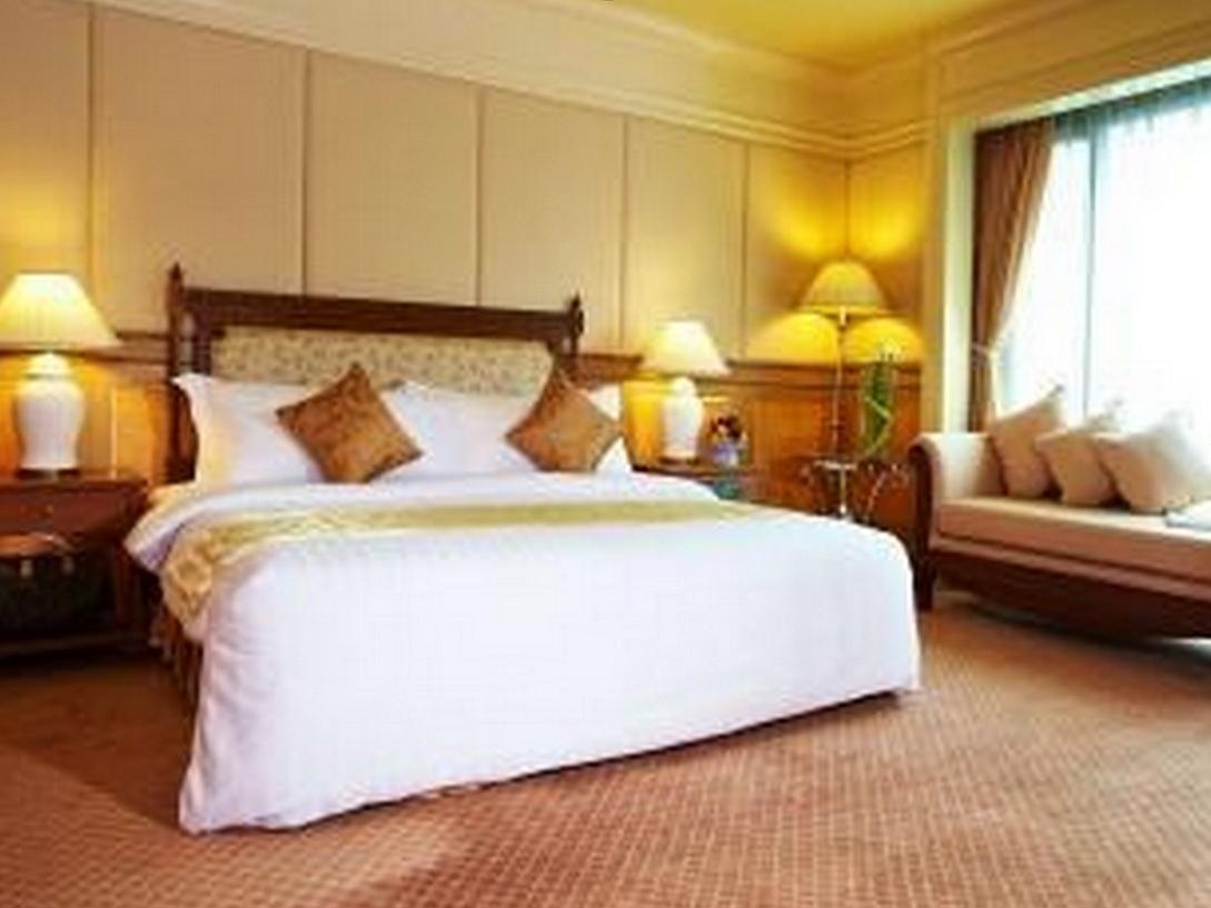 Hotell The Royal 4*