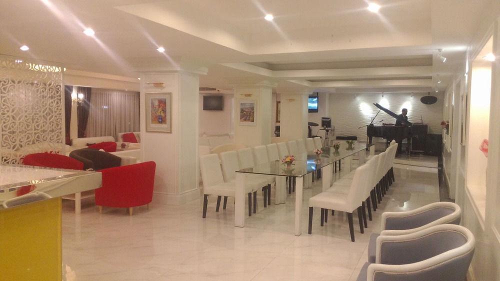 Chaleena Princess Hotel