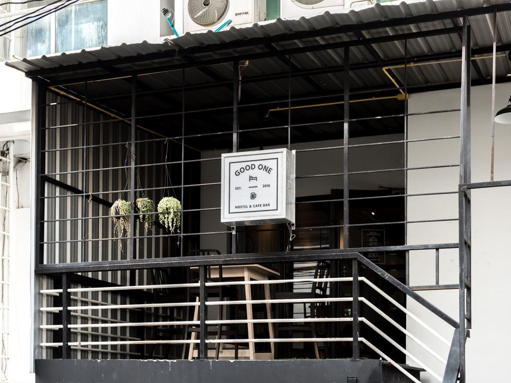 Good One Poshtel&cafe Bar Bangkok