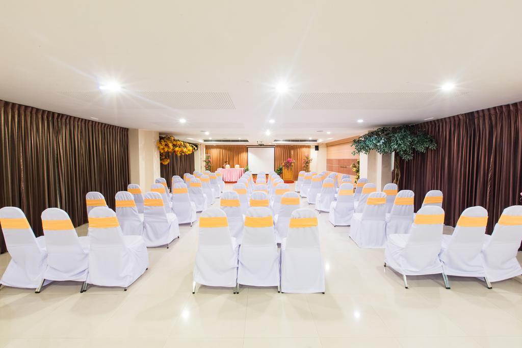Three Seasons 5* Bangkok