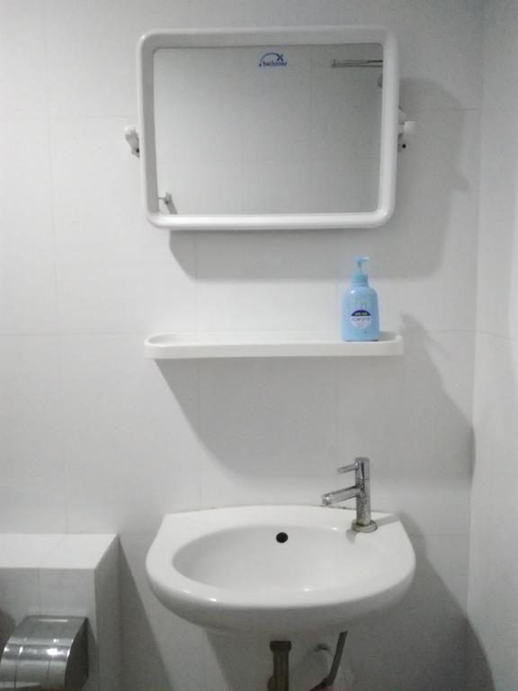 Cb Ekkamai 2*