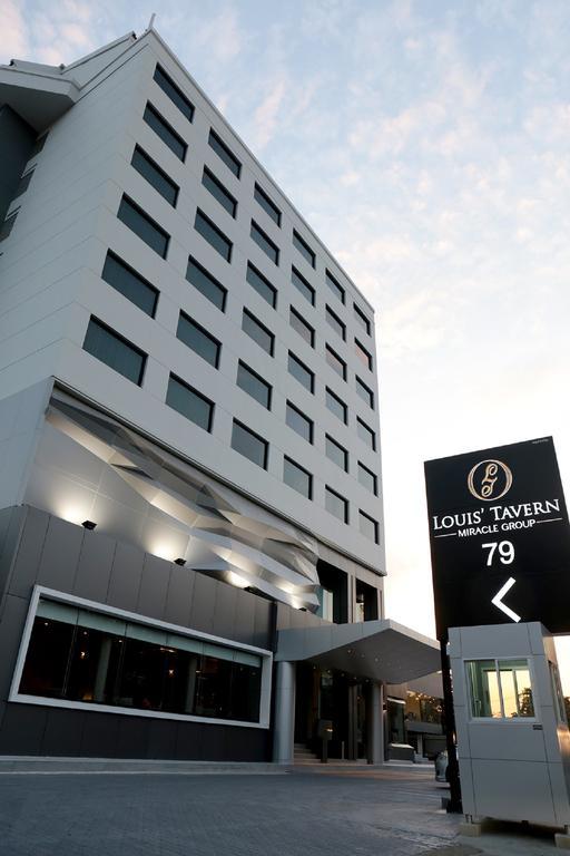 Louis Tavern Hotell