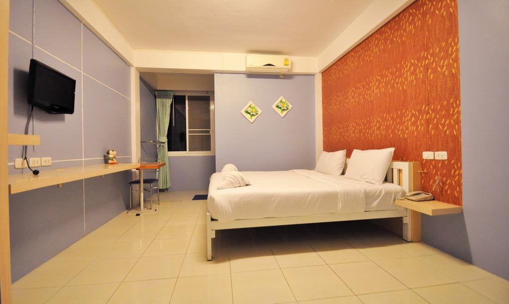 Kriss Hotel 4*