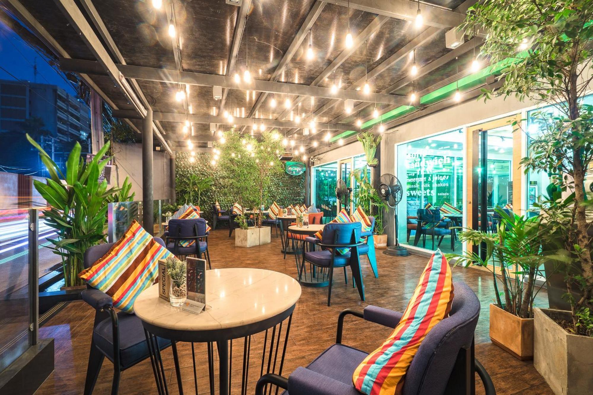 Citrus Sukhumvit 11 By Compass Hospitality Hotell