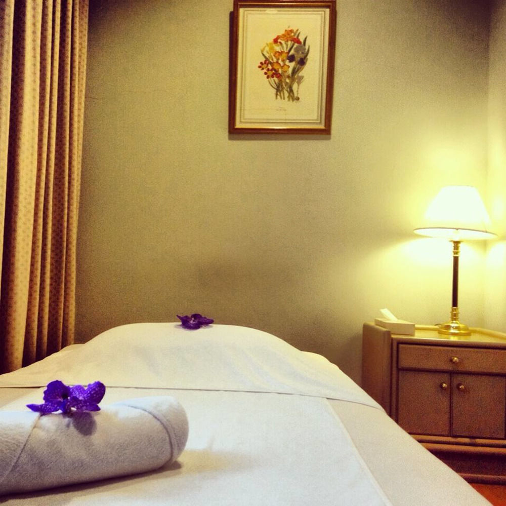 Dusit Princess Srinakarin Hotel