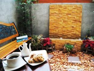 Focal Local Bed & Breakfast 3*