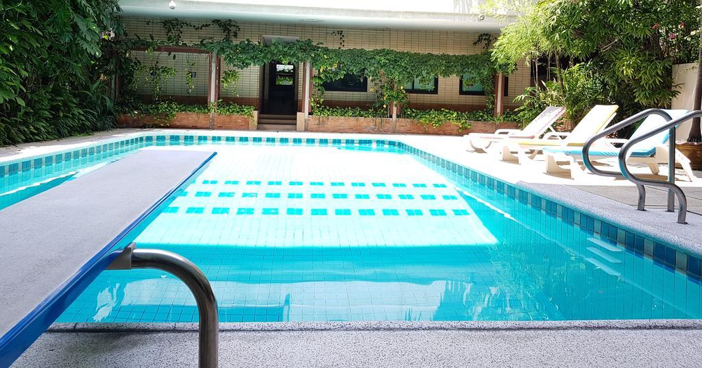 Hotel P.t. Court Bangkok