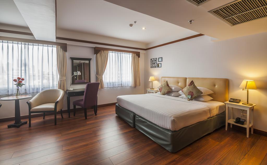 Hotel Silom 3*