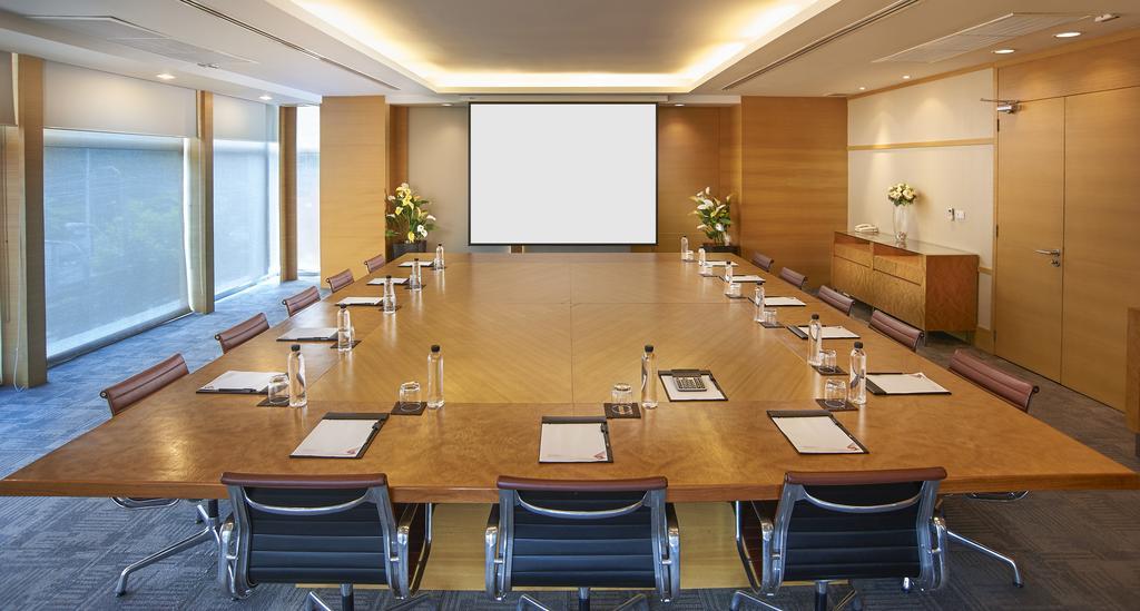 Urbana Sathorn Hotel, Hotell