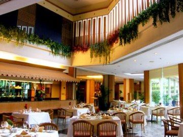 Pantip Court Executive Hotel 3*