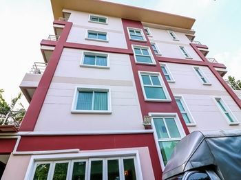 Nida Wongsawang 19 Plaza 3* Bangkok