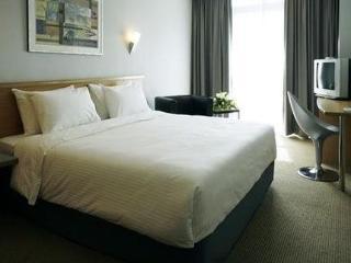 Base Hotel 2*