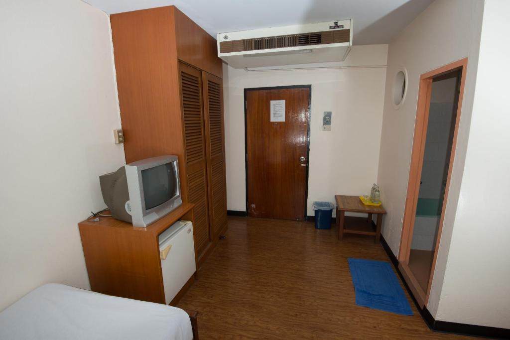 Muangphol Mansion Rumah tetamu 2*