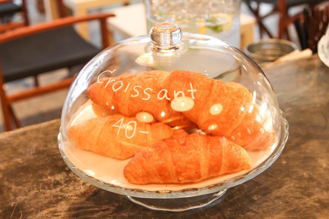 Hostal Thonglor Travellers And Cafe Bangkok