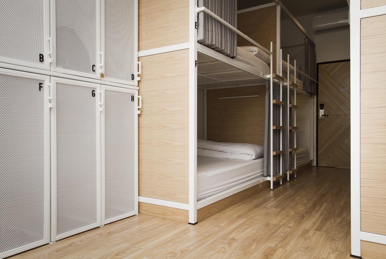 Bed One Block Hostel