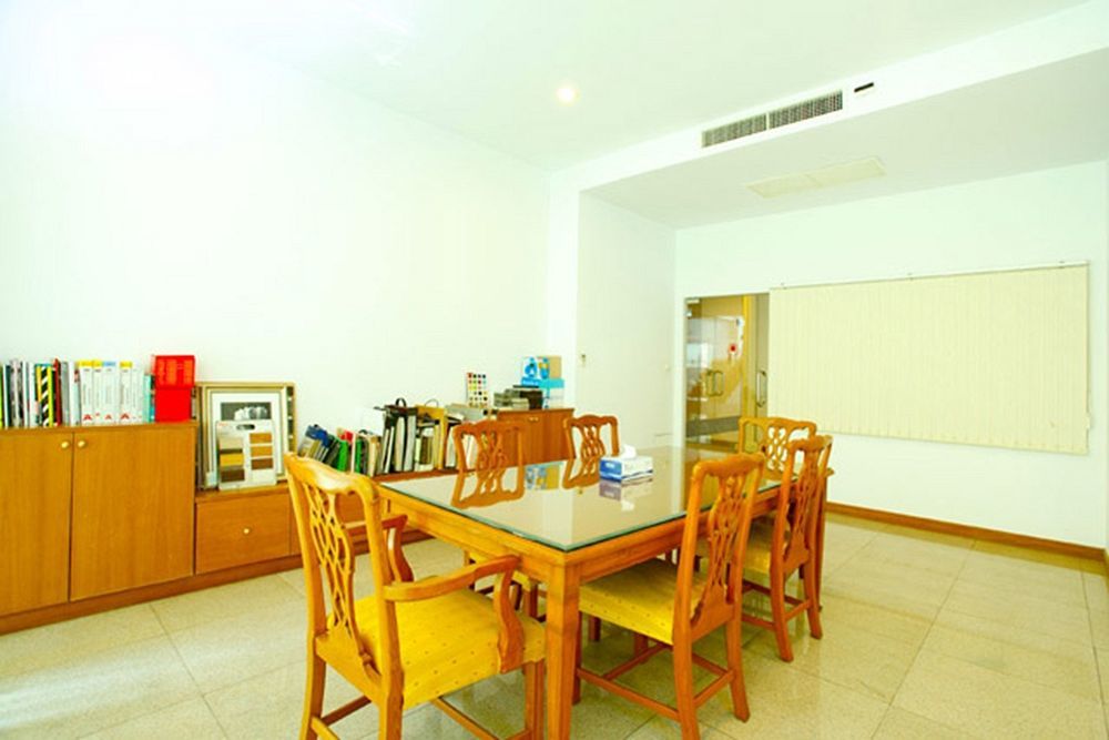 Chaidee Mansion Aparthotel