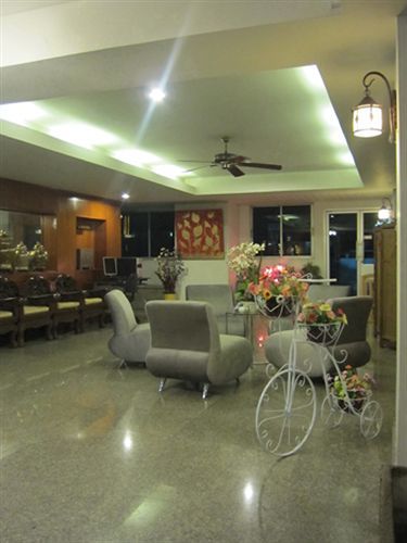 Galleria@subway Apartment