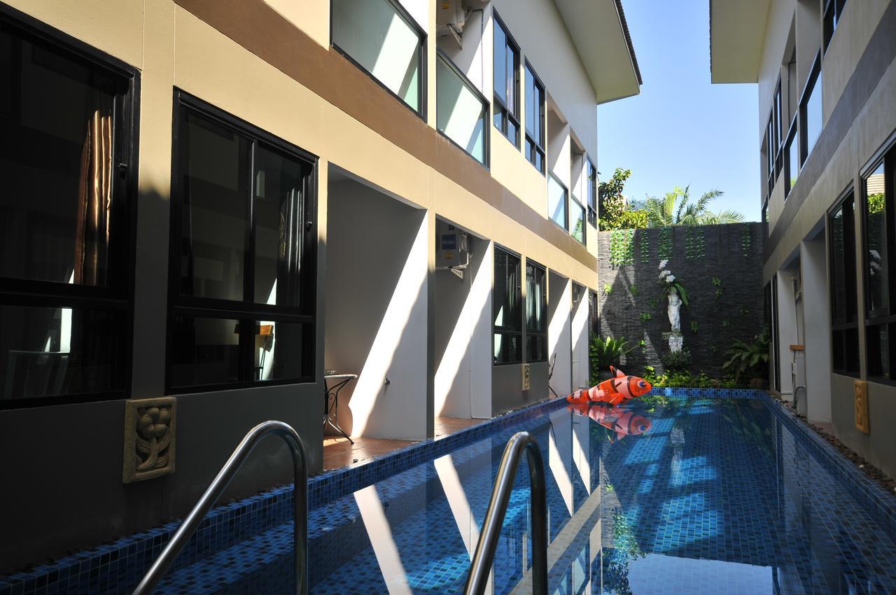 The Pool Khách sạn
