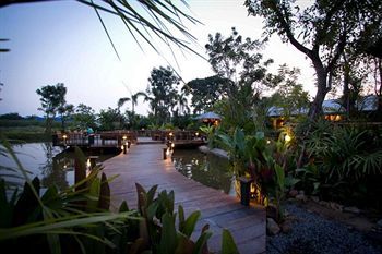 Jumpunta Gardenview Hotel