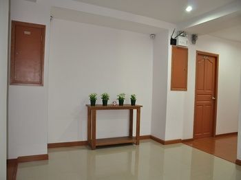 Double Dd House At Mrt Sutthisarn Ostello