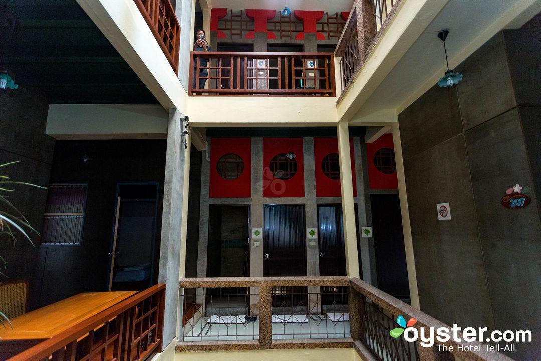 Cozy Place Hostel