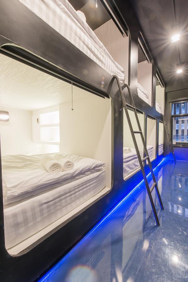 Capsule hotel Laf Aree 2*