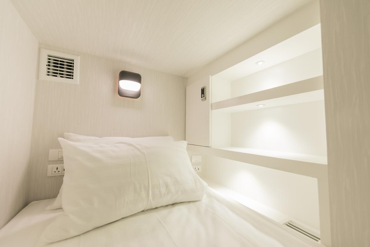 Laf Aree Capsule hotel