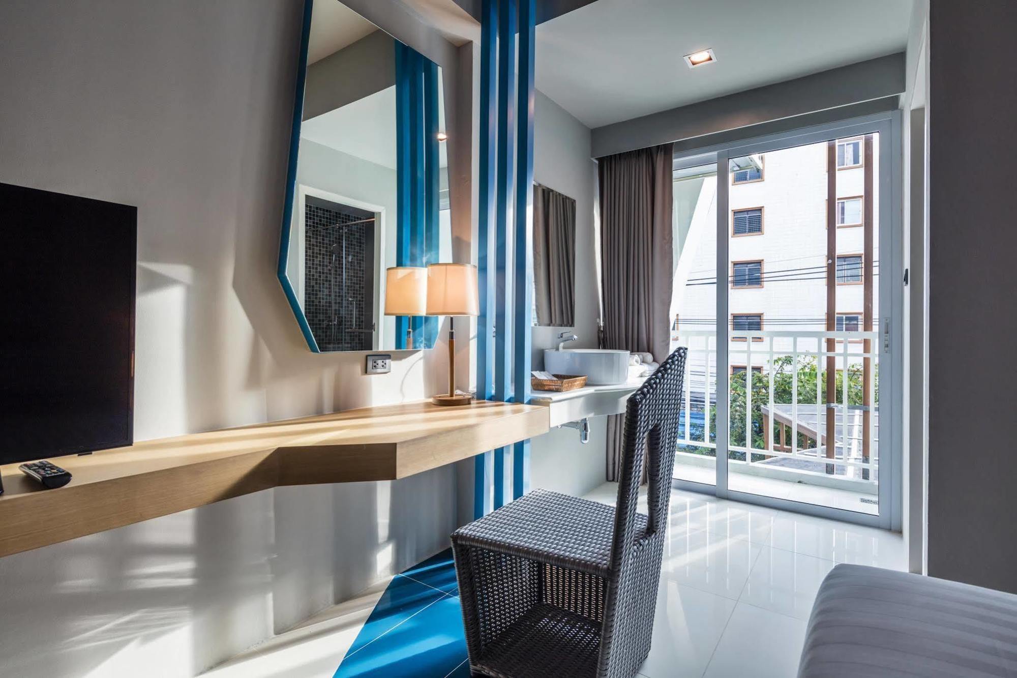 Khách sạn Atelier 4*