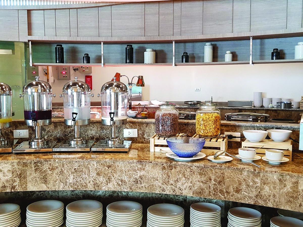 Hotel Solitaire Sukhumvit 11 4*