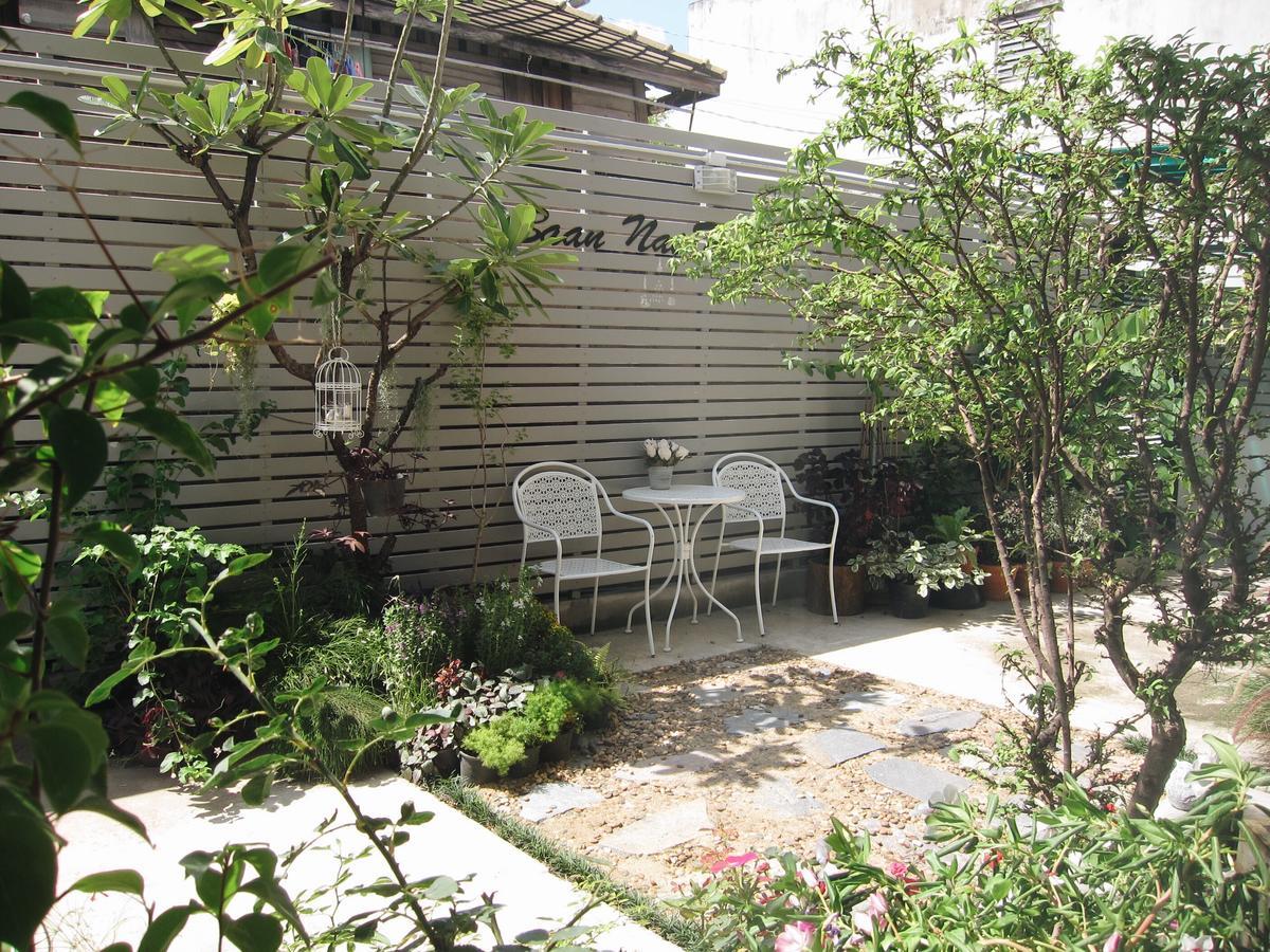 Hostel Baan Nai Trok *