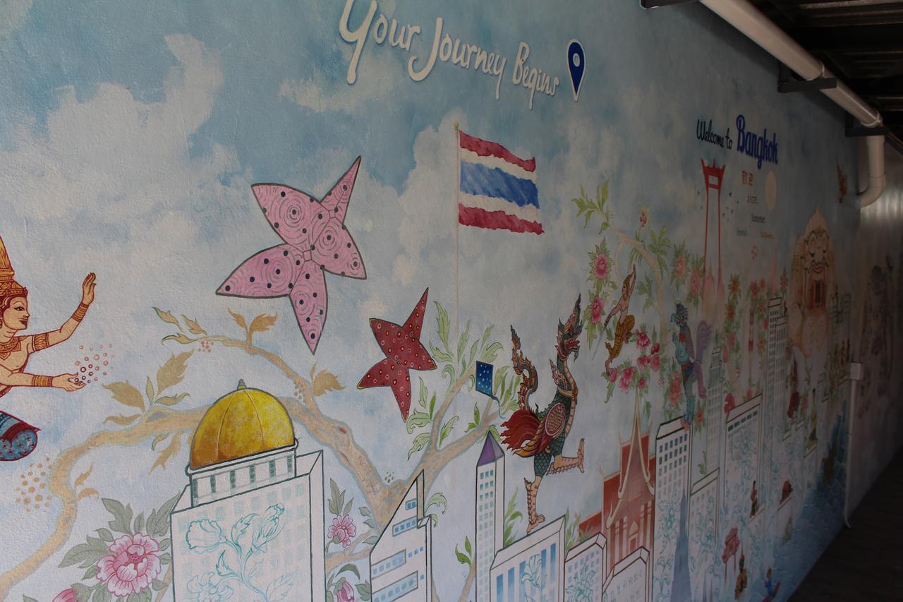 Hostel Small Space Cafe &