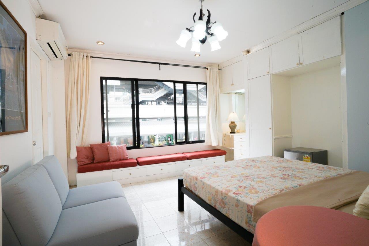 Airlink Bed & Breakfast 2*