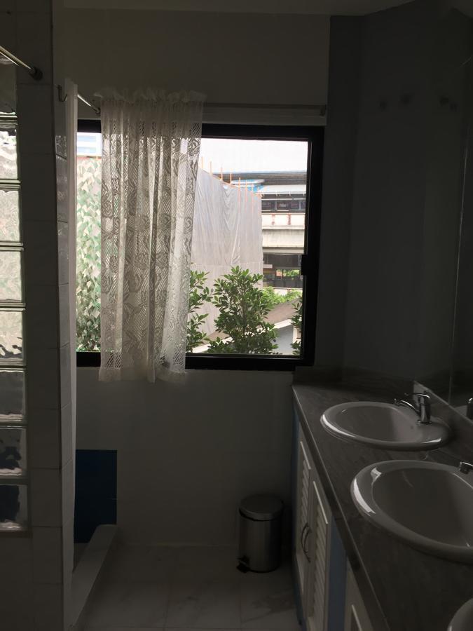 Airlink Bed & Breakfast 2*