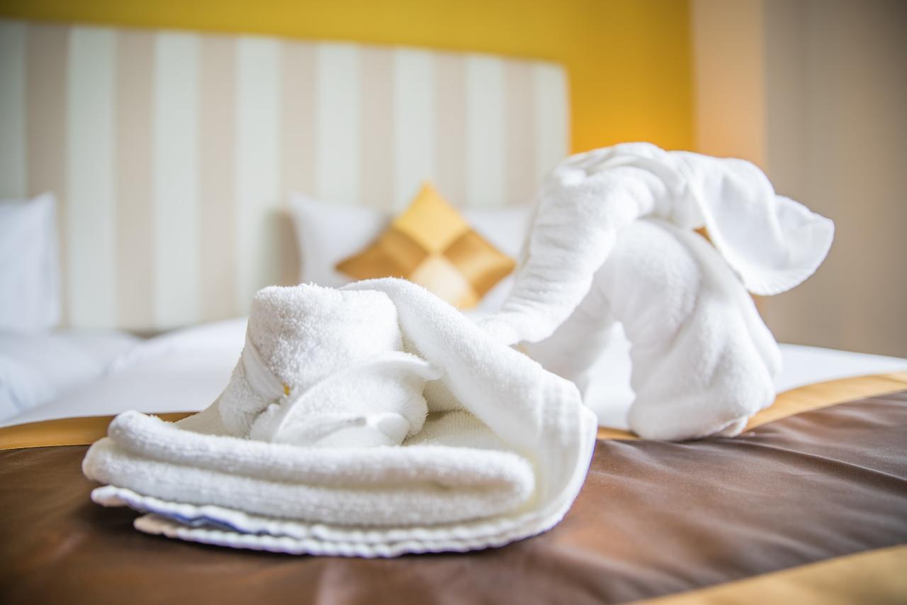 Khách sạn Midtown 4*