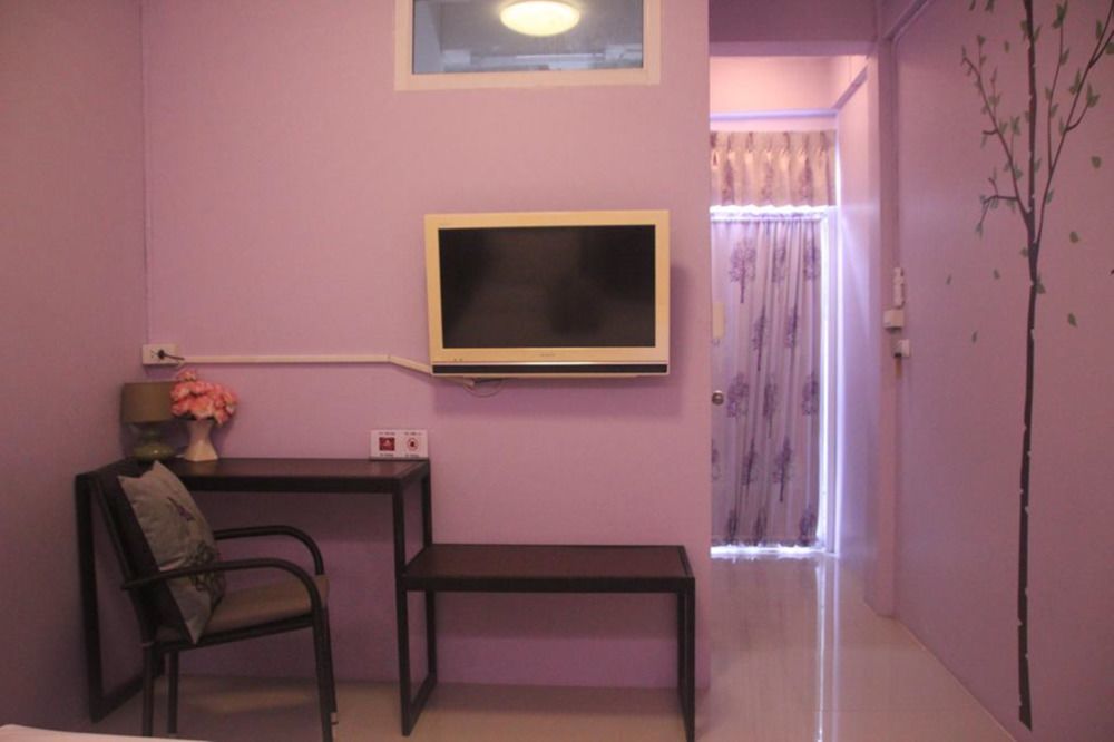 Motel Baan Phaholyothin 52 3*