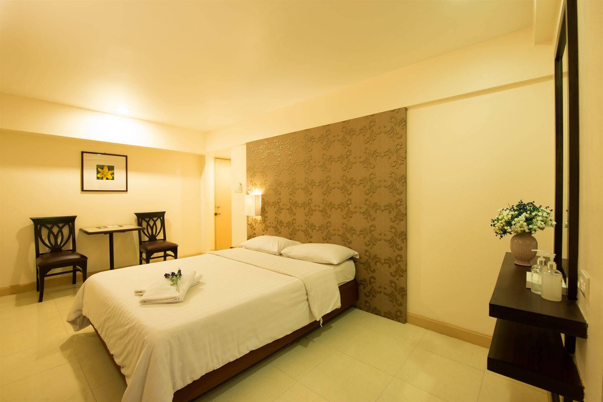 Synsiri 3 Ladprao 83 * Bangkok