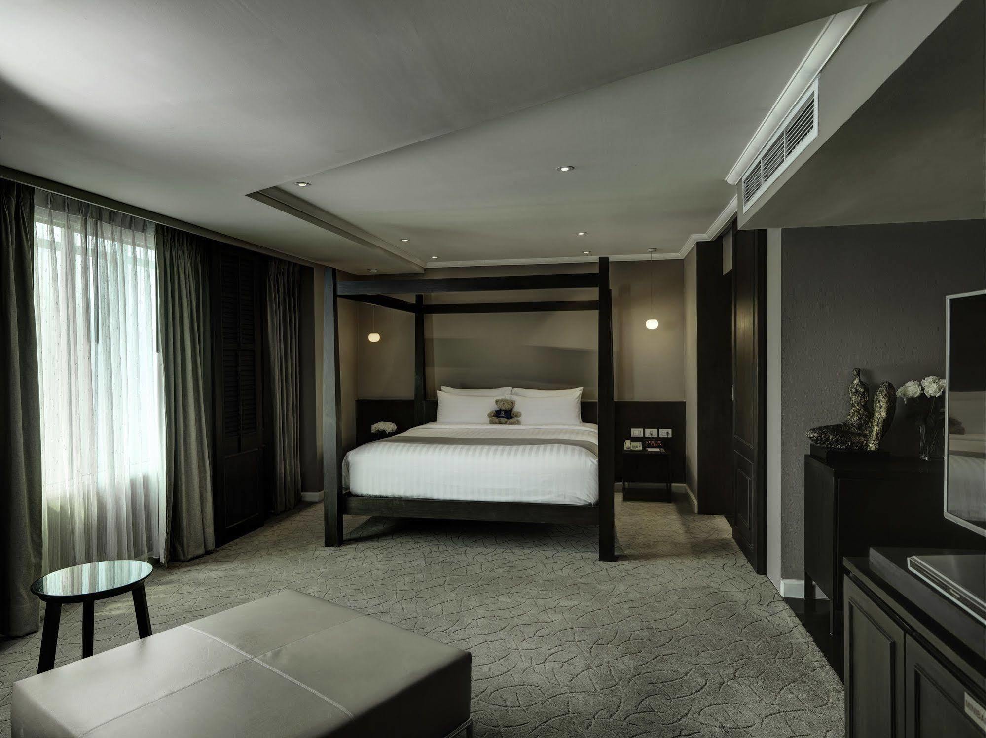 S15 Sukhumvit Hotel- Sha Extra