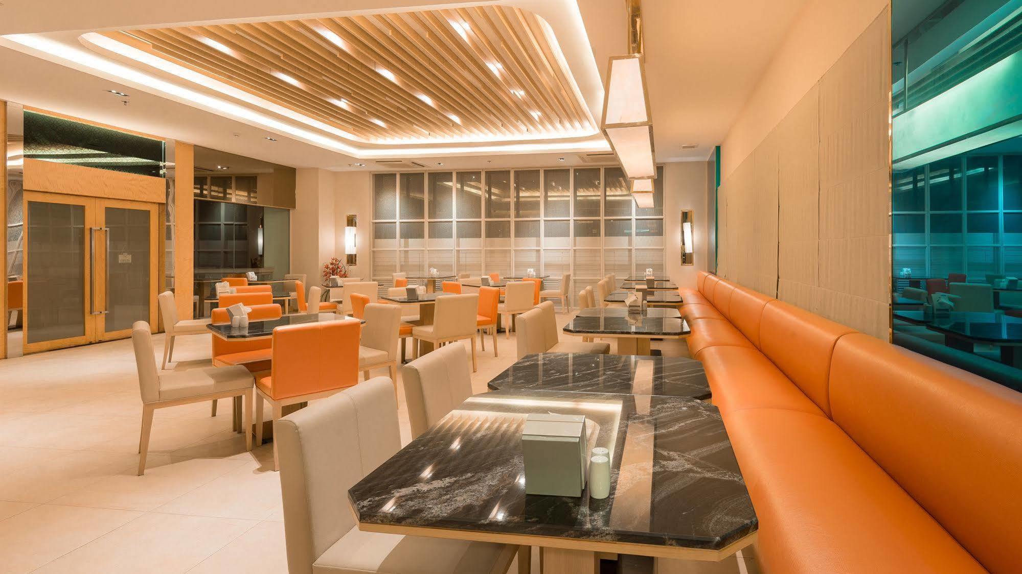 Cnc Residencia Bangkok