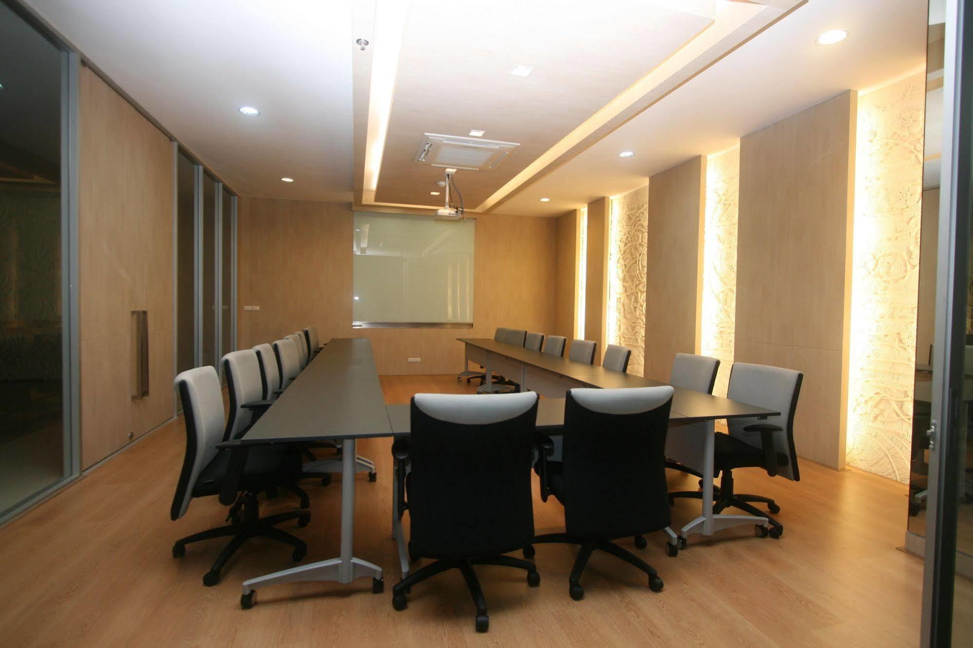 Hotel Cnc Residencia