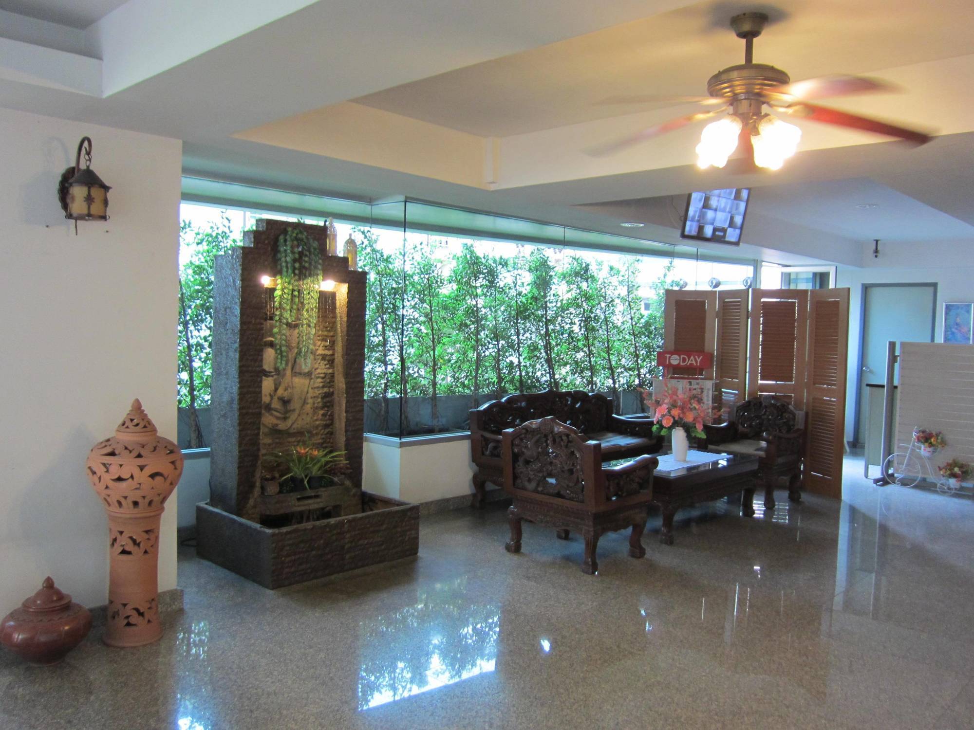 Apartment Galleria@subway